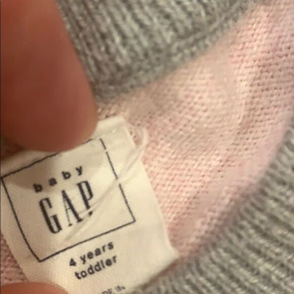 ✅Last deal✅Gap sweaters bundle 2 - Picture 4 of 7